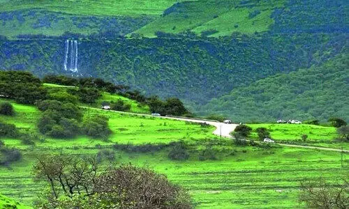 ഖ​രീ​ഫ്​ സീ​സ​ൺ; സ​ഞ്ചാ​രി​ക​ൾ​ക്കാ​യി 6000 ഹോ​ട്ട​ൽ മു​റി​ക​ൾ