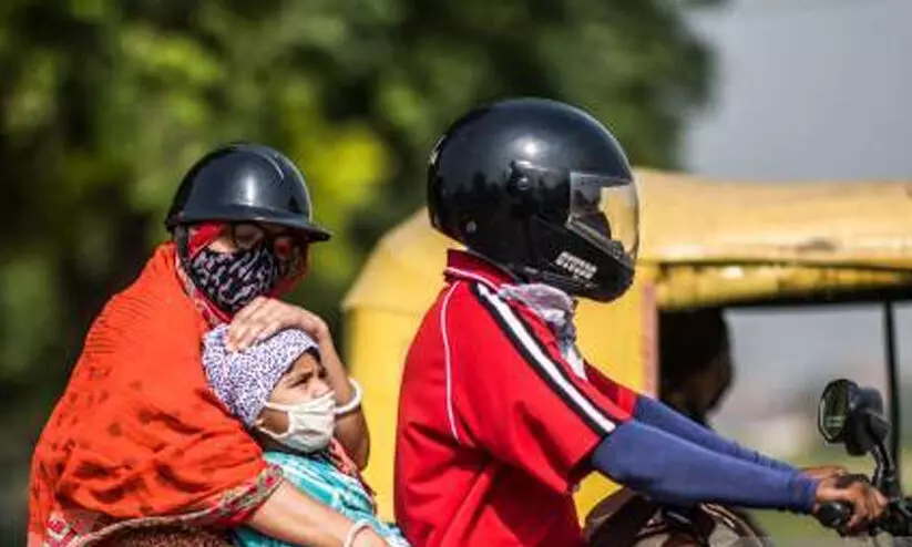 ഇരുചക്ര വാഹനങ്ങളിൽ ചെറിയ കുട്ടികളെപ്പോലും മൂന്നാമത്തെ യാത്രക്കാരായി അനുവദിക്കാൻ കഴിയില്ല -നിതിൻ ഗഡ്കരി