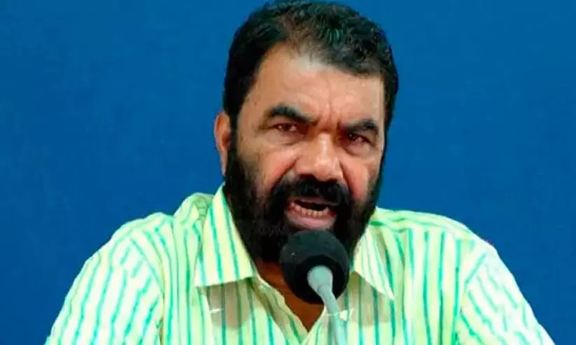 ആര് മാലയിട്ട് സ്വീകരിച്ചാലും ബസിലെ അതിക്രമത്തിൽ പ്രതികരിച്ച പെൺകുട്ടിയോടൊപ്പം-വി. ശിവൻകുട്ടി ആര് മാലയിട്ട് സ്വീകരിച്ചാലും ബസിലെ അതിക്രമത്തിൽ പ്രതികരിച്ച പെൺകുട്ടിയോടൊപ്പം-വി. ശിവൻകുട്ടി