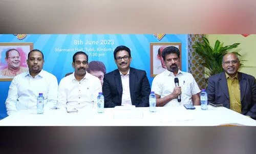പ്ര​ഥ​മ ഇ​ന്ന​സെൻറ് അ​വാ​ർ​ഡ് ക​ലാ​ഭ​വ​ൻ ജോ​ഷി​ക്ക്, മാ​മു​ക്കോ​യ അ​വാ​ർ​ഡ് മ​ഹേ​ഷ് കു​ഞ്ഞു​മോ​ന്