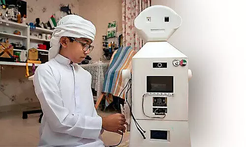 അലി, റോബോട്ടുകളുടെ ഡോക്ടർ