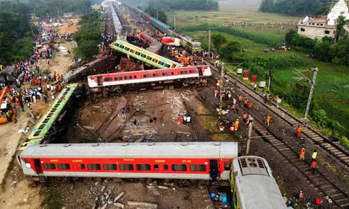 ഒഡീഷ ട്രെയിനപകടം : നോർക്ക ഇടപെട്ട് 14 മലയാളികളെ തിങ്കളാഴ്ച നാട്ടിലെത്തിക്കും