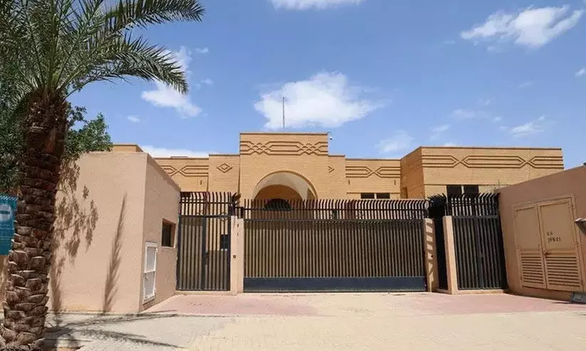 സൗദിയിലെ ഇറാനിയൻ നയതന്ത്ര കാര്യാലയങ്ങൾ നാളെ തുറക്കും