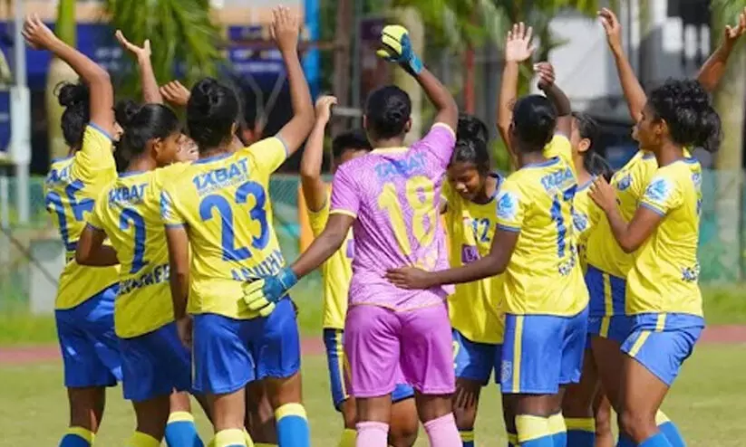 പിഴ താങ്ങുന്നില്ല; വനിത ടീമിനെ താൽക്കാലികമായി ഒഴിവാക്കി കേരള ബ്ലാസ്റ്റേഴ്സ്