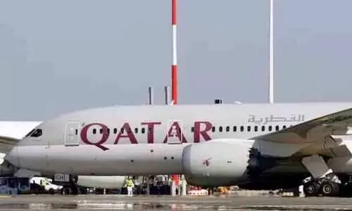 വിമാനത്തിൽ ബോംബെന്ന് ബഹളം വെച്ചു; യാത്രക്കാരെ തിരിച്ചിറക്കി