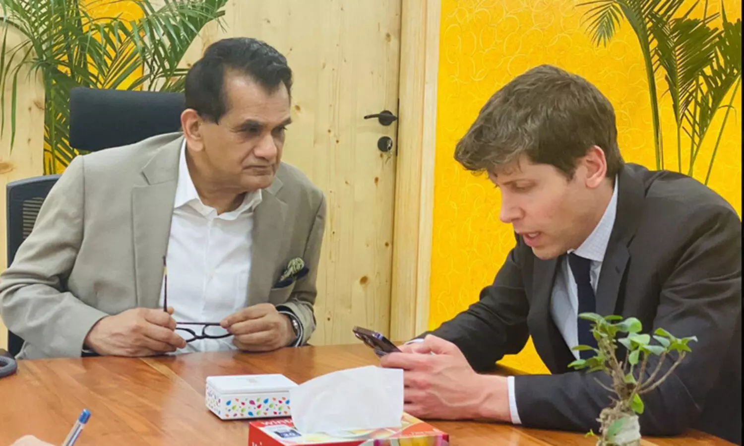 ചാറ്റ്ജിപിടി സൃഷ്ടാക്കളായ ഓപൺഎഐ സിഇഒ സാം ആൾട്ട്മാൻ ഇന്ത്യയിൽ