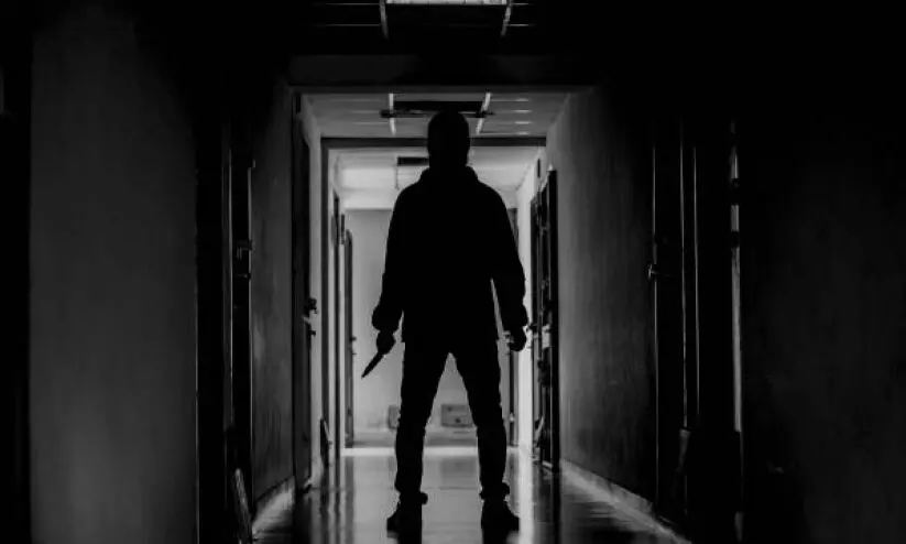 സുഹൃത്തിനെ കൊലപ്പെടുത്തി മുങ്ങി; ആറു മണിക്കൂറിനുള്ളില് പിടിയിലായി സുഹൃത്തിനെ കൊലപ്പെടുത്തി മുങ്ങി; ആറു മണിക്കൂറിനുള്ളില് പിടിയിലായി