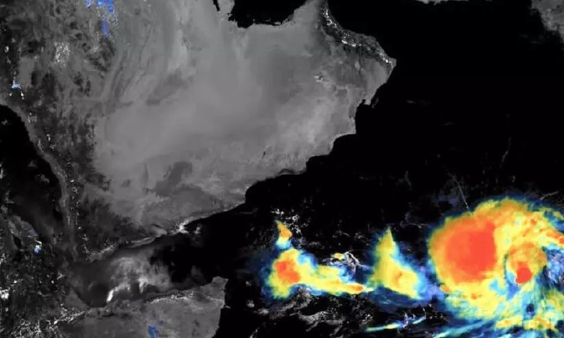 ന്യൂ​ന​മ​ർ​ദം അ​തി​തീ​വ്ര​മാ​യി; അ​റ​ബി​ക്ക​ട​ലി​ൽ ചു​ഴ​ലി​ക്കാ​റ്റ്​ മു​ന്ന​റി​യി​പ്പ്​
