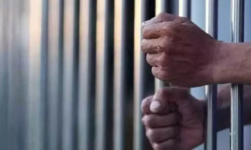 മോ​ഷ​ണം; ര​ണ്ട് വി​ദേ​ശി​ക​ൾ അ​റ​സ്റ്റി​ൽ