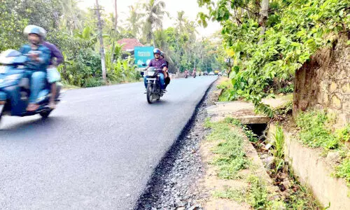 Perumpilav road Perumpilav road