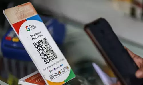 യു.പി.ഐ ഇടപാടുകൾക്ക് പരിധി നിശ്ചയിച്ച് ബാങ്കുകൾ; എസ്.ബി.ഐയിലും നിയന്ത്രണം യു.പി.ഐ ഇടപാടുകൾക്ക് പരിധി നിശ്ചയിച്ച് ബാങ്കുകൾ; എസ്.ബി.ഐയിലും നിയന്ത്രണം