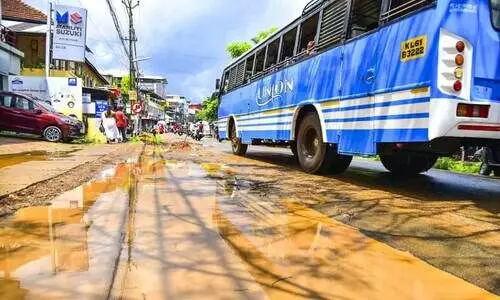 ക​രാ​ർ ക​മ്പ​നിയെ കരിമ്പട്ടികയിൽ​​പെ​ടു​ത്ത​ണ​മെ​ന്ന്​ ചെ​യ​ർ​മാ​ൻ