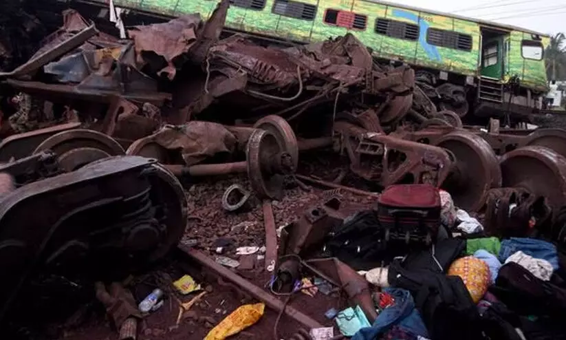 ഒഡീഷ ട്രെയിൻ ദുരന്തം: ഭുവനേശ്വർ എയിംസിൽ തിരിച്ചറിയാതെ 82 മൃതദേഹങ്ങൾ