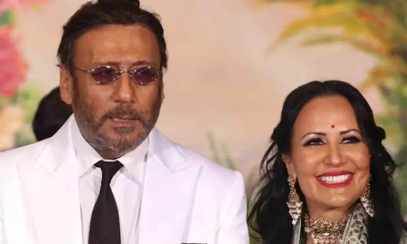 58 ലക്ഷം രൂപ തട്ടിയെന്ന്; പരാതിയുമായി നടൻ ജാക്കി ഷ്റോഫിന്റെ ഭാര്യ അയേഷ