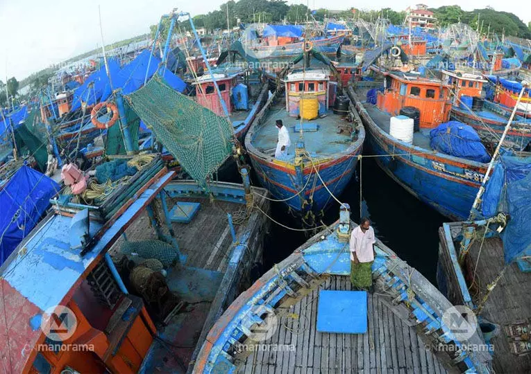 ഇനി 52 ദിവസം ട്രോളിങ് നിരോധനം: ലംഘിക്കുന്നവര്‍ക്കെതിരെ കര്‍ശന നടപടി