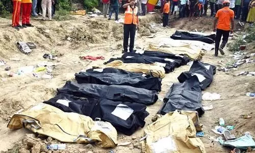 ഒഡിഷ ട്രെയിൻ ദുരന്തം: തിരിച്ചറിയാത്ത 15 മൃതദേഹങ്ങൾക്ക് ഒന്നിലേറെ അവകാശികൾ; ഡി.എൻ.എ ടെസ്റ്റ് നടത്തി തിരിച്ചറിഞ്ഞു