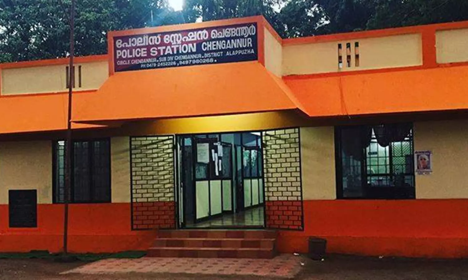 70കാരിയായ ഭാര്യയെ പാചകത്തിനി​ടെ വെട്ടിപ്പരിക്കേൽപിച്ചു; ഭർത്താവ് പൊലീസ് കസ്റ്റഡിയിൽ