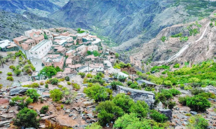 ചൂ​ട്​ ഉ​യ​രു​ന്നു, ത​ണു​പ്പ് മേ​ഖ​ല​ക​ളി​ലേ​ക്ക്​ സ​ഞ്ചാ​രി​ക​ൾ ഒ​ഴു​കും