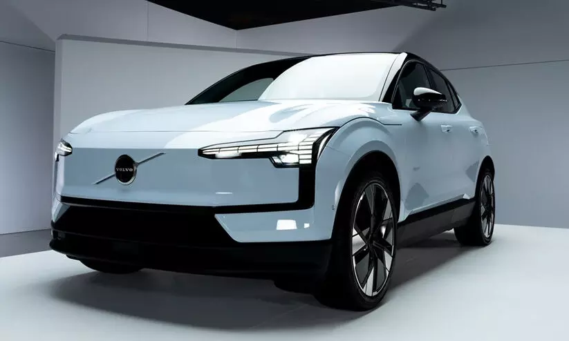 വോൾവോയുടെ ഇലക്ട്രിക് എസ്.യു.വി ഇ.എക്സ് 30, റേഞ്ചിലും സുരക്ഷയിലും കരുത്തൻ വോൾവോയുടെ ഇലക്ട്രിക് എസ്.യു.വി ഇ.എക്സ് 30, റേഞ്ചിലും സുരക്ഷയിലും കരുത്തൻ