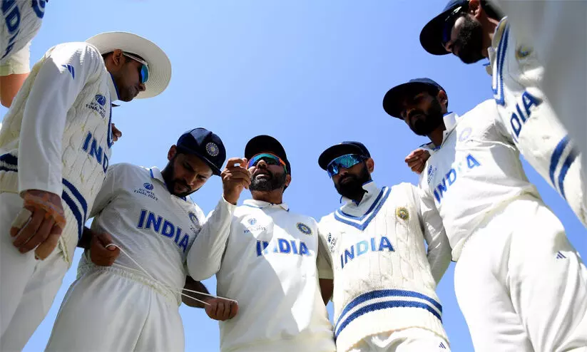 ഇന്ത്യ ചരിത്രം തിരുത്തുമോ..? ടെസ്റ്റ് ക്രിക്കറ്റിൽ ഇതുവരെ ഒരു ടീമും 420+ റൺസ് ചേസ് ചെയ്ത് ജയിച്ചിട്ടില്ല ഇന്ത്യ ചരിത്രം തിരുത്തുമോ..? ടെസ്റ്റ് ക്രിക്കറ്റിൽ ഇതുവരെ ഒരു ടീമും 420+ റൺസ് ചേസ് ചെയ്ത് ജയിച്ചിട്ടില്ല