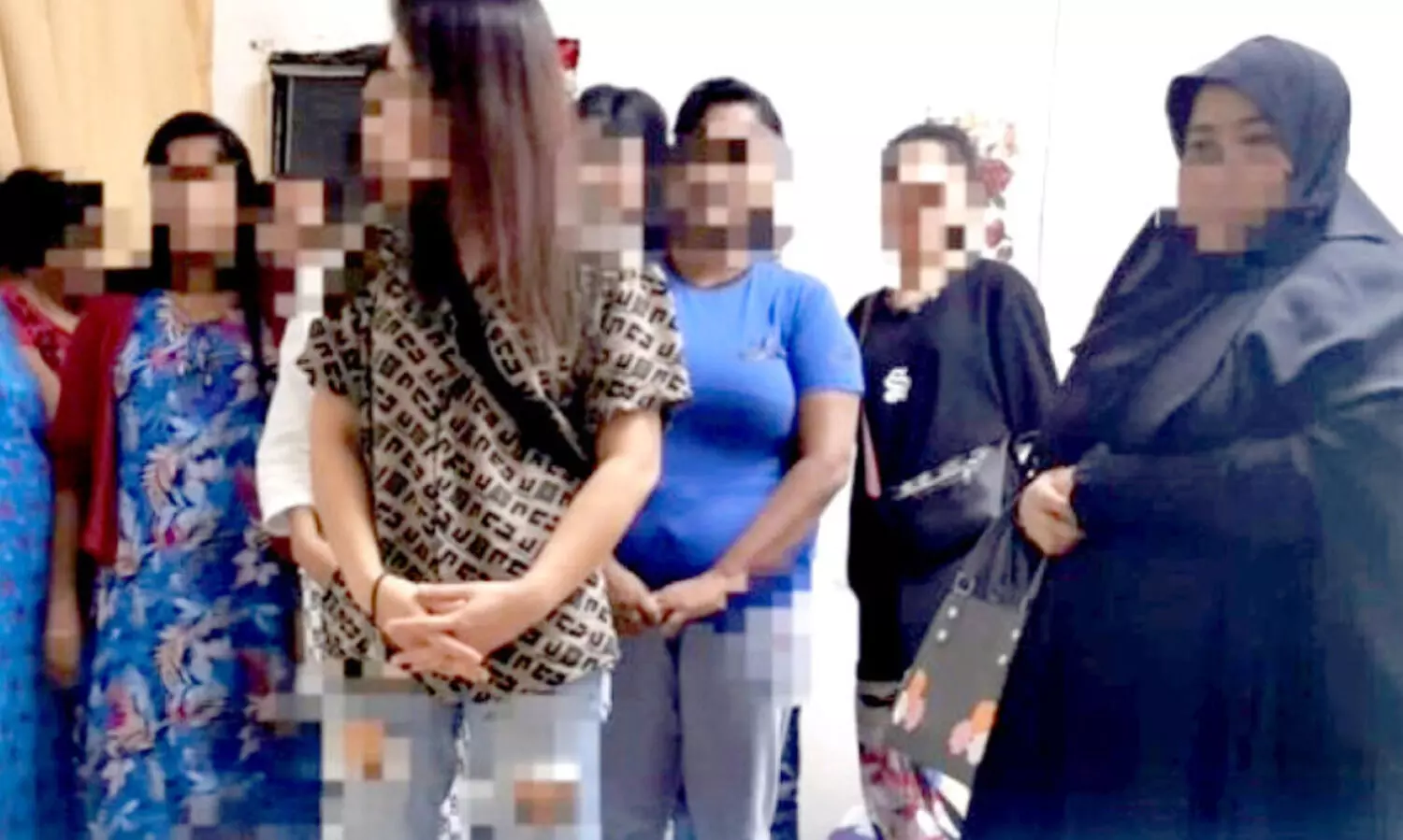 അ​ധാ​ർ​മി​ക പ്ര​വ​ർ​ത്ത​നം; ​ സ്ത്രീ​ക​ളു​ൾ​പ്പെ​ടെ 39​ പേ​ർ പി​ടി​യി​ൽ