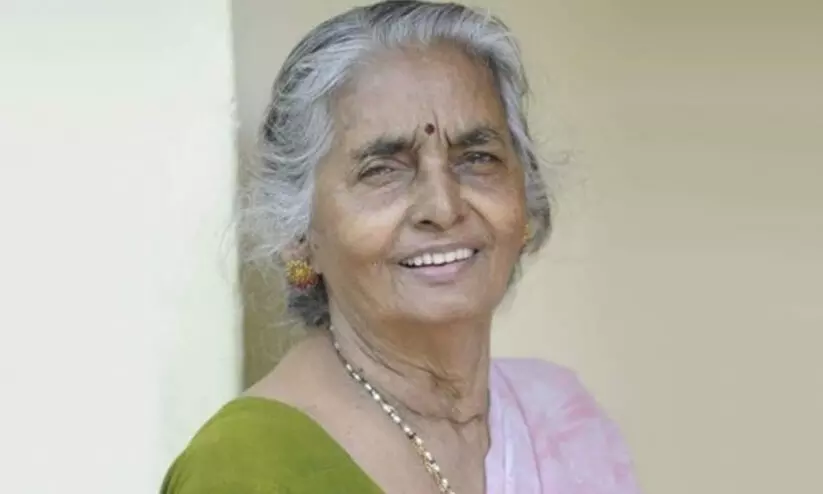 മാറുമറയ്ക്കല് സമര പോരാളി ദേവകി നമ്പീശന് അന്തരിച്ചു മാറുമറയ്ക്കല് സമര പോരാളി ദേവകി നമ്പീശന് അന്തരിച്ചു