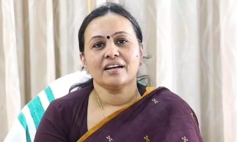 ഒന്നര വയസുകാരിയുടെ മരണത്തിൽ മന്ത്രി റിപ്പോർട്ട് തേടി ഒന്നര വയസുകാരിയുടെ മരണത്തിൽ മന്ത്രി റിപ്പോർട്ട് തേടി