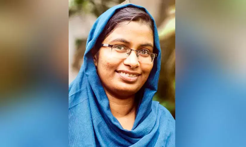 പ്രയാസങ്ങളെ മറികടന്ന് ഡോക്ടറായി അൽഫിയ പ്രയാസങ്ങളെ മറികടന്ന് ഡോക്ടറായി അൽഫിയ