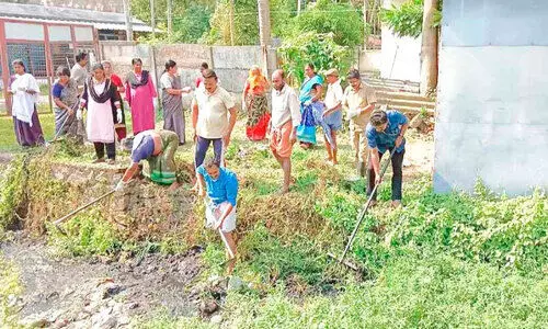 മഴയെ​ത്തു​ന്നു നാ​ട്​ ശു​ചി​യാ​യോ?
