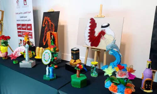 മാ​ലാ​ഖ​മാ​രു​ടെ  സു​വ​ർ​ണ  വി​ര​ൽ​സ്​​പ​ർ​ശം