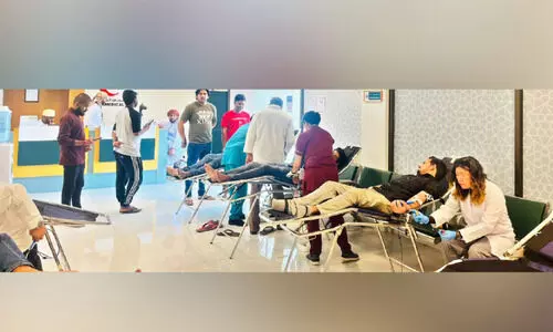 സു​ഹാ​റി​ൽ ര​ക്ത​ദാ​ന ക്യാ​മ്പ്