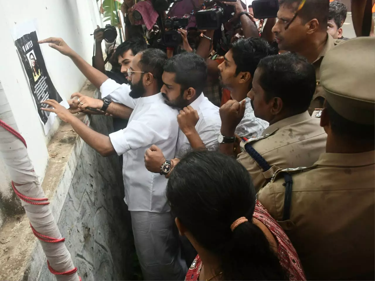 കെ. വിദ്യ കാണാമറയത്ത്, കെ.എസ്.യു വിന്റെ ലുക്ക് ഔട്ട് നോട്ടീസ് കാമ്പയിന്‍ ആരംഭിച്ചു