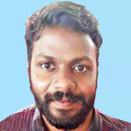 ചി​യ്യാ​രം സ്വ​ദേ​ശി തി​രു​വ​ന​ന്ത​പു​ര​ത്ത് ടി​പ്പ​ർ ഇ​ടി​ച്ച് മ​രി​ച്ചു