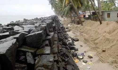 കായംകുളത്തിന് ഇരുട്ടടിയായി തീരദേശ പരിപാലന നിയമവും