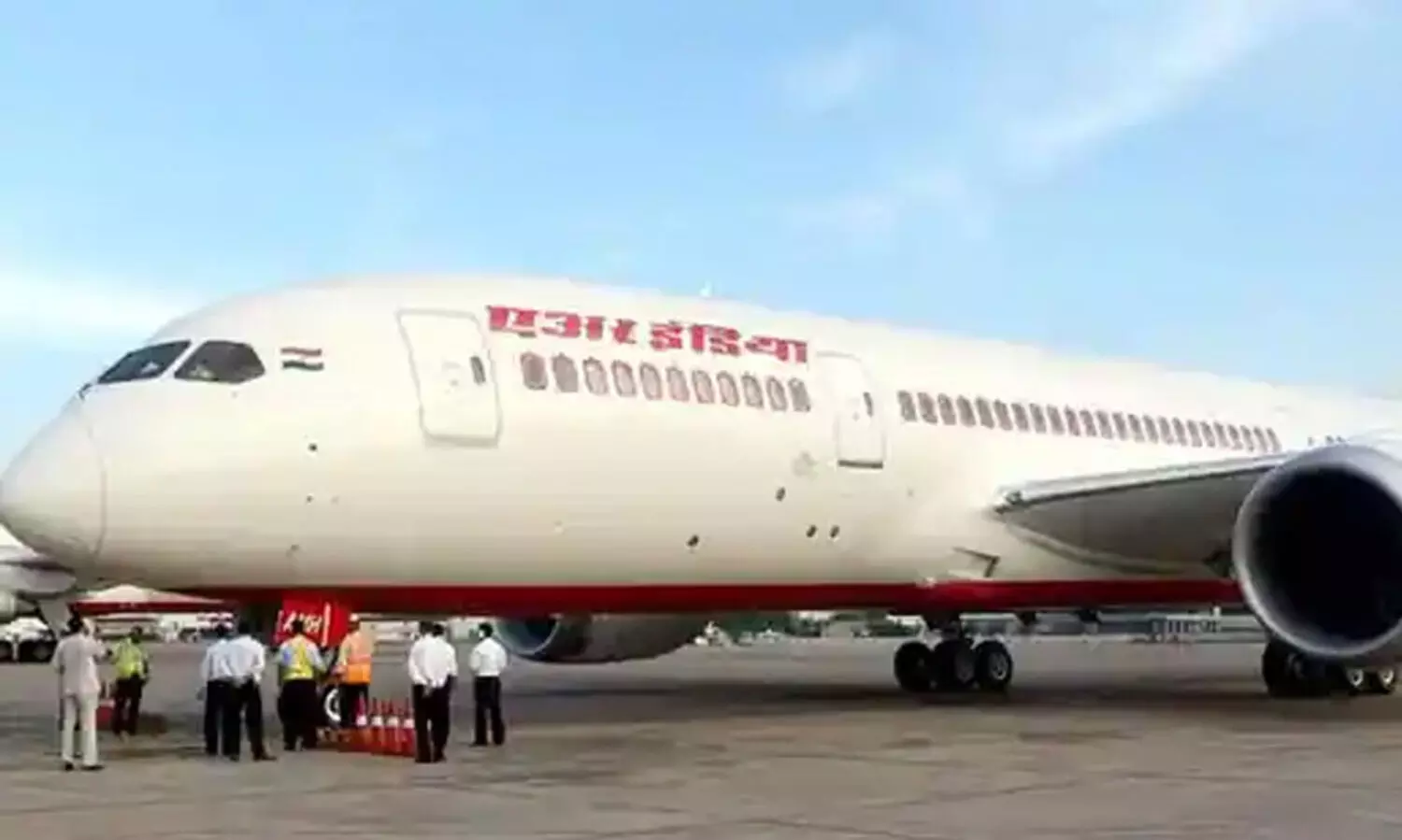 എയർഇന്ത്യ ഡൽഹി വിമാനം റദ്ദാക്കി; പെരുവഴിയിലായി യാത്രക്കാർ