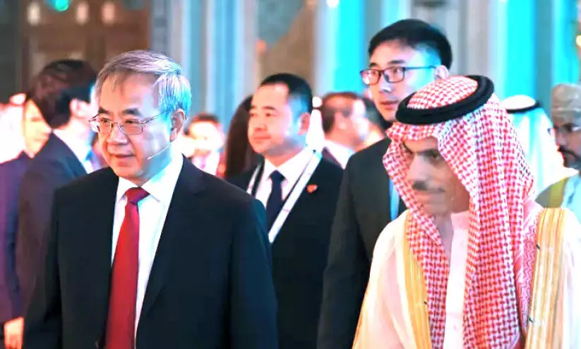 സൗ​ദി ചൈ​നീ​സ് വ്യാ​പാ​ര സ​മ്മേ​ള​നം; ഒ​പ്പു​വെ​ച്ച​ത് ശ​ത​കോ​ടി​ക​ളു​ടെ ക​രാ​ർ