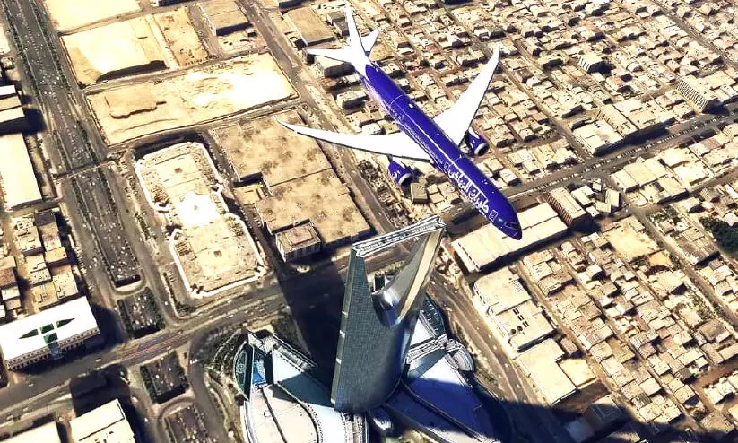 സൗദി വ്യോമയാനത്തിന് ചരിത്ര നിമിഷം; തലസ്ഥാന നഗരിക്ക് മുകളിലൂടെ പറന്ന് ‘റിയാദ് എയർ’ സൗദി വ്യോമയാനത്തിന് ചരിത്ര നിമിഷം; തലസ്ഥാന നഗരിക്ക് മുകളിലൂടെ പറന്ന് ‘റിയാദ് എയർ’