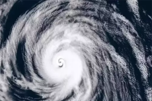 ബിപോർജോയ് 48 മണിക്കൂറിനുള്ളിൽ ദുർബലമാകും -കാലാവസ്ഥ നിരീക്ഷണ കേന്ദ്രം ബിപോർജോയ് 48 മണിക്കൂറിനുള്ളിൽ ദുർബലമാകും -കാലാവസ്ഥ നിരീക്ഷണ കേന്ദ്രം