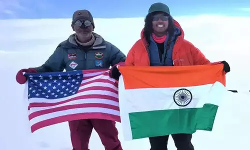 ഈ സർക്കാർ ഉദ്യോഗസ്ഥൻ ചില്ലറക്കാരനല്ല; എവറസ്റ്റിനും കിളിമഞ്ചാരോക്കും ശേഷം മൗണ്ട് ദെനാലിയും കീഴടക്കിയ മലയാളി