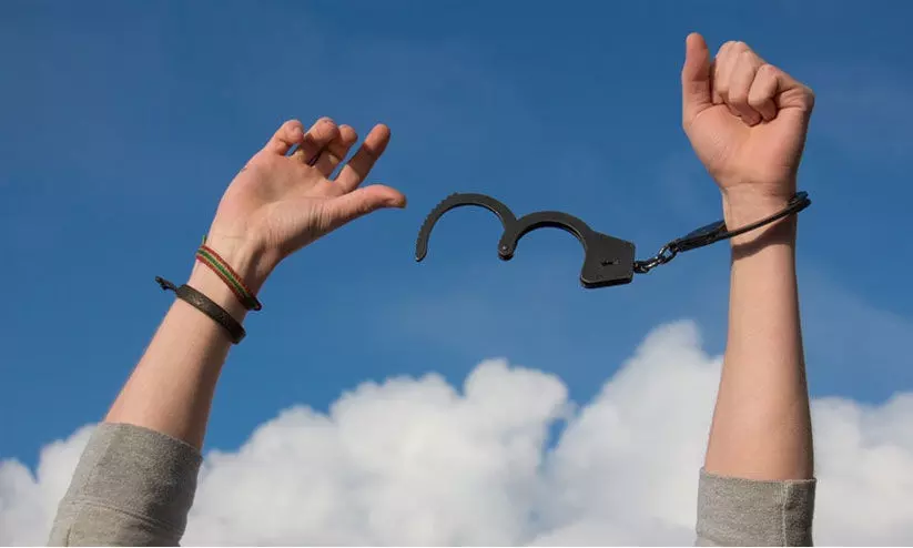 ബംഗളൂരു സ്ഫോടനക്കേസ് പറവൂർ സ്വദേശിക്ക് കഠിനവ്യവസ്ഥയിൽ ആറുദിവസ പരോൾ