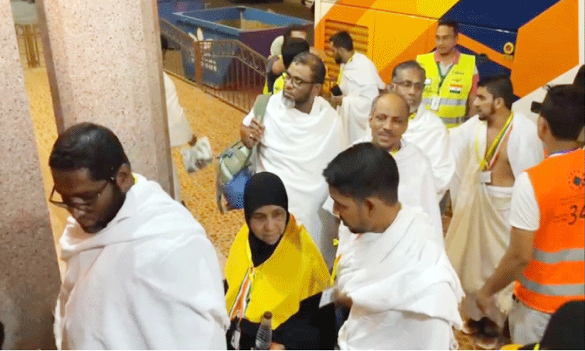 ലക്ഷദ്വീപിൽ നിന്നുള്ള ഹജ്ജ് തീർഥാടകർ മക്കയിലെത്തി ലക്ഷദ്വീപിൽ നിന്നുള്ള ഹജ്ജ് തീർഥാടകർ മക്കയിലെത്തി