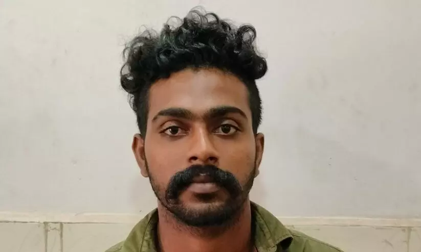 ഡോക്ടറെ ഭീഷണിപ്പെടുത്തിയ കേസിൽ യുവാവ് പിടിയിൽ
