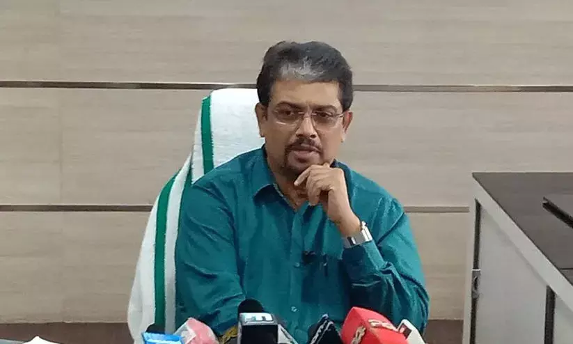 നായ്​ക്കൾ പെരുകുന്നതിന്​ പിന്നിൽ മരുന്ന്​ ലോബി -ബിജു പ്രഭാകർ