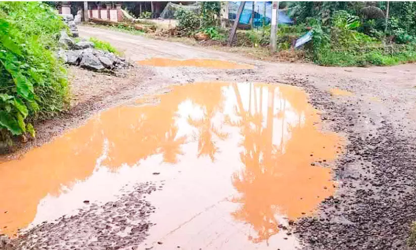 ആസാദ് റോഡ്-ആട്ടായം-കുറ്റിക്കാട് ചാൽപടി റോഡിന് ശാപമോഷം ആസാദ് റോഡ്-ആട്ടായം-കുറ്റിക്കാട് ചാൽപടി റോഡിന് ശാപമോഷം