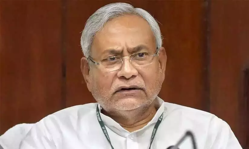 ബിഹാര് മുഖ്യമന്ത്രി നിതീഷ് കുമാറിന് നേരേ ‘ആക്രമണ ശ്രമം’; പാഞ്ഞടുത്ത് ബൈക്കുകളിൽനിന്ന് രക്ഷപ്പെട്ടത് തലനാരിഴക്ക് ബിഹാര് മുഖ്യമന്ത്രി നിതീഷ് കുമാറിന് നേരേ ‘ആക്രമണ ശ്രമം’; പാഞ്ഞടുത്ത് ബൈക്കുകളിൽനിന്ന് രക്ഷപ്പെട്ടത് തലനാരിഴക്ക്