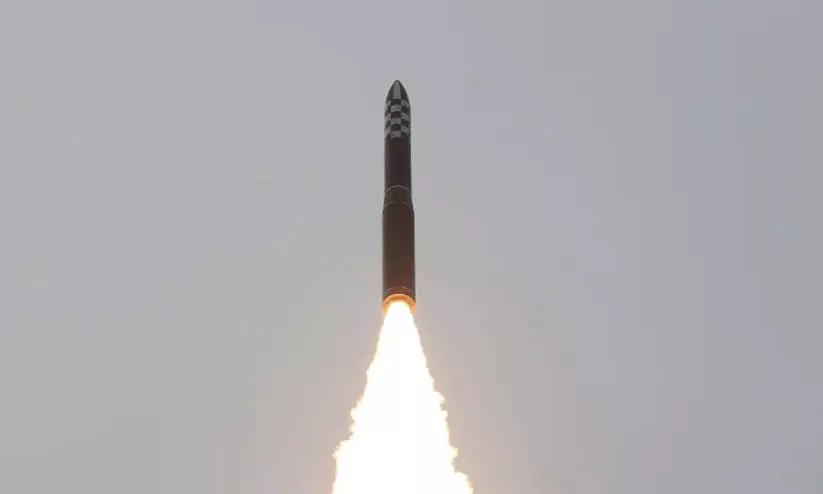 ഉത്തരകൊറിയ രണ്ട് മിസൈൽ വിക്ഷേപിച്ചു