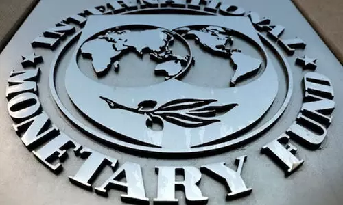 പാകിസ്താൻ ഐ.എം.എഫുമായി 700 കോടി ഡോളർ വായ്പാ കരാർ ഒപ്പിട്ടു