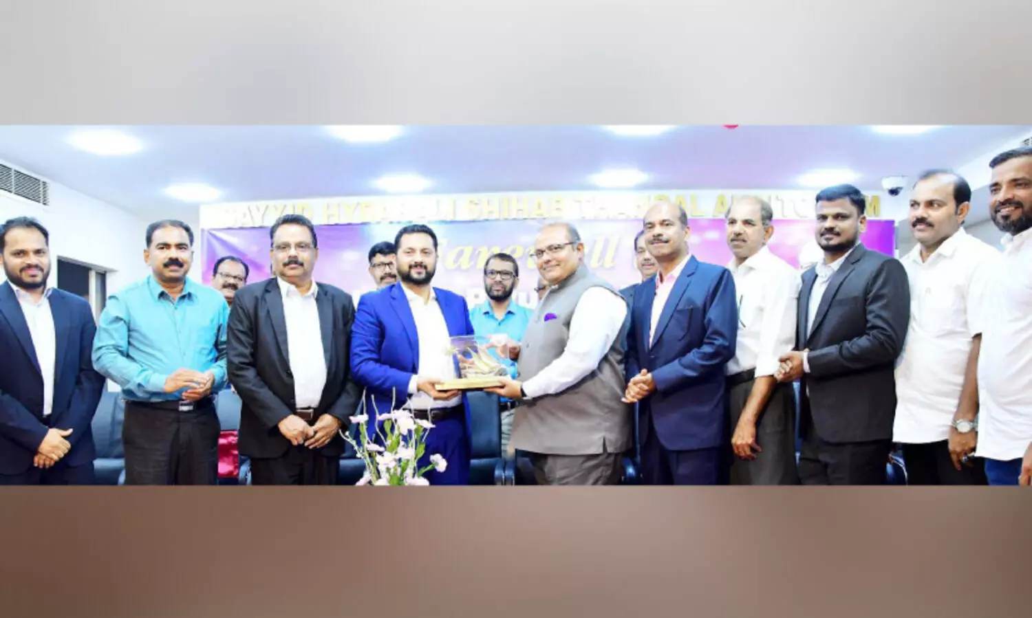 ഇന്ത്യൻ അംബാസഡർക്ക് കെ.എം.സി.സി യാത്രയയപ്പ്