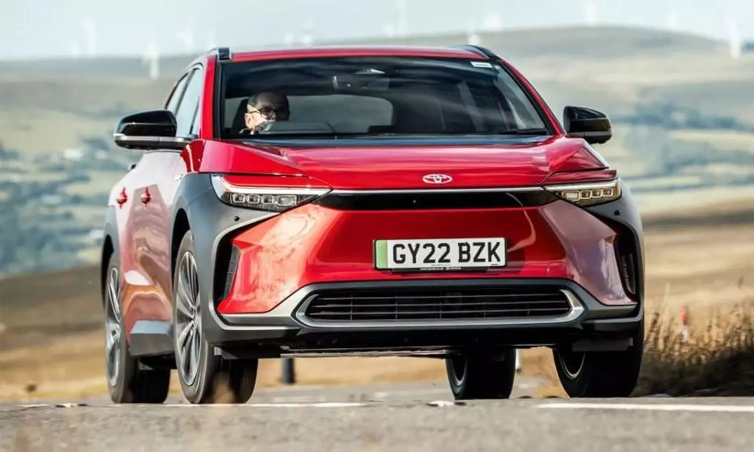 Toyota plans EV with 1,200-km range that fully charges in 10 mins