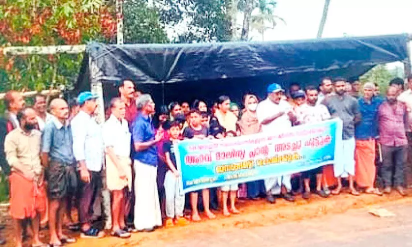 പ്രതിഷേധം ഫലം കണ്ടു; കൊളവയലിലെ അറവുമാലിന്യ പ്ലാന്റിന്റെ ലൈസൻസ് റദ്ദാക്കി പ്രതിഷേധം ഫലം കണ്ടു; കൊളവയലിലെ അറവുമാലിന്യ പ്ലാന്റിന്റെ ലൈസൻസ് റദ്ദാക്കി